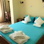 Отель Family Littoral 2*